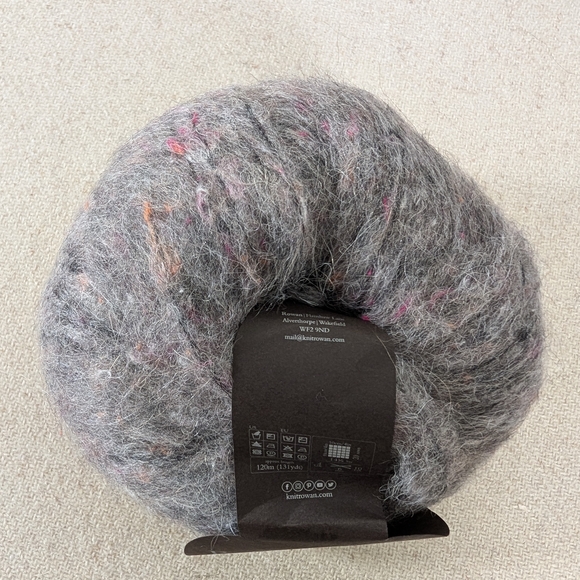 9 x Rowan Tweed Haze Yarn Skiens in Grey and Navy, Mohair Alpaca - Picture 8 of 10